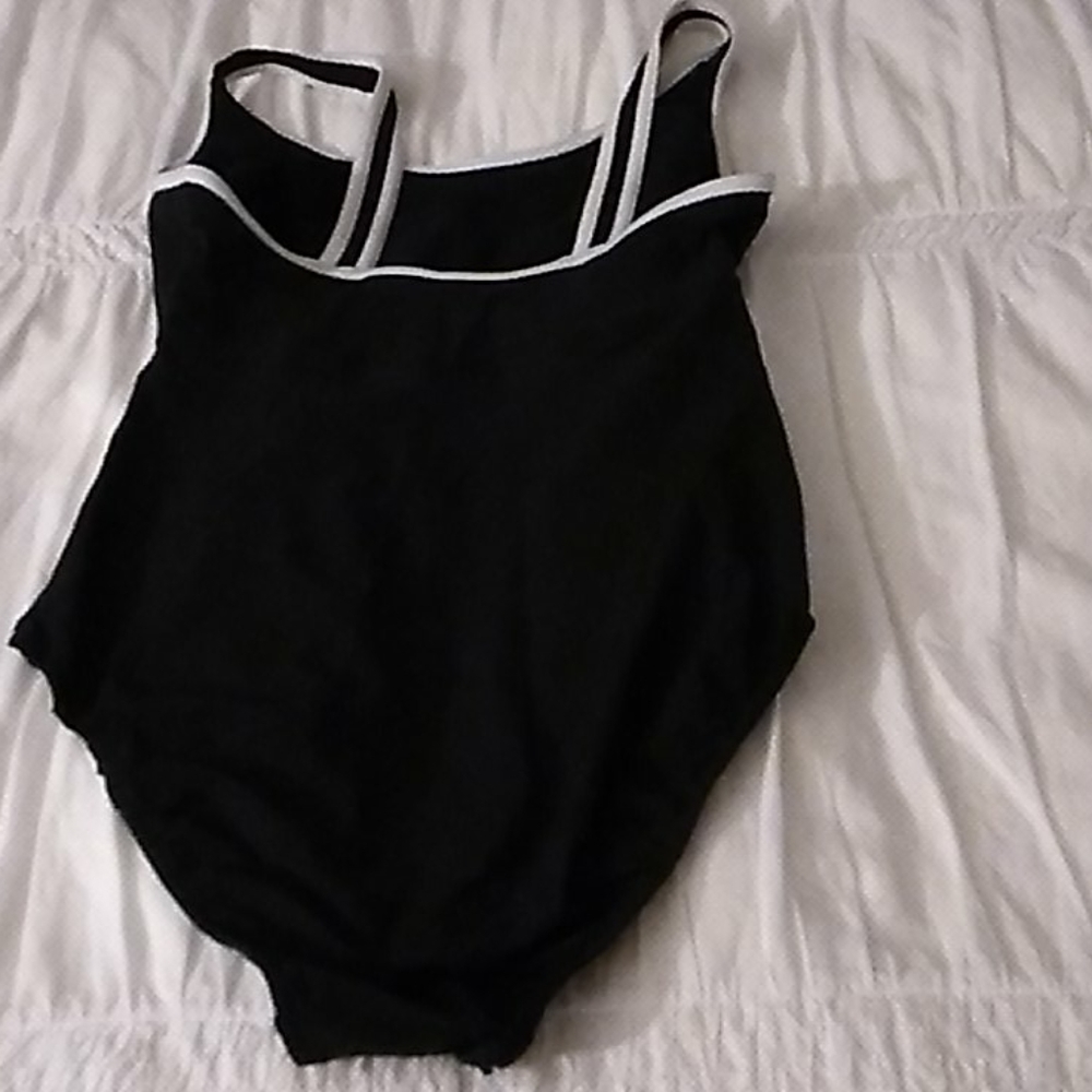 Bathing suit - Picture 2 of 3